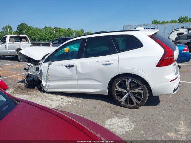 Volvo XC60 B6 R-design