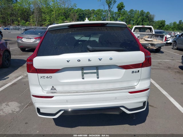 Volvo XC60 B6 R-design