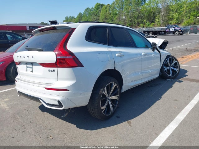 Volvo XC60 B6 R-design
