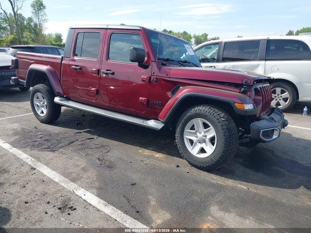Salvage Jeep Gladiator Image