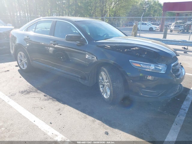 Salvage Ford Taurus Image