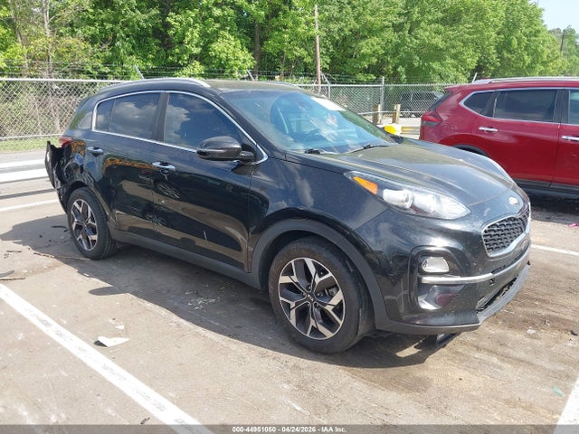 Salvage Kia Sportage Image