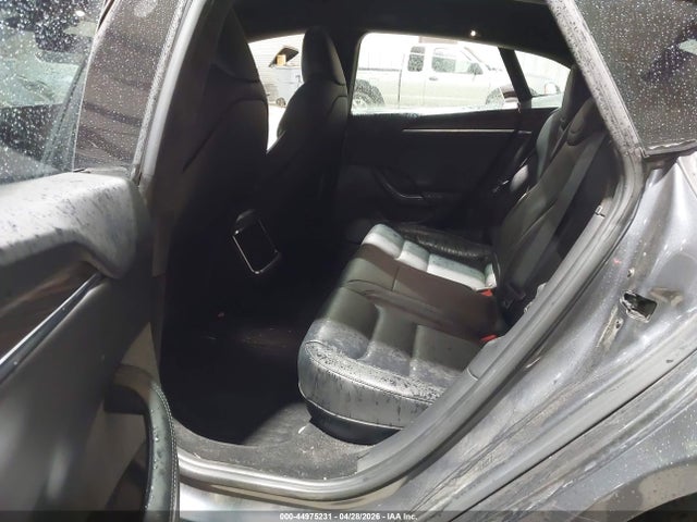Tesla Model S Dual Motor All-wheel Drive