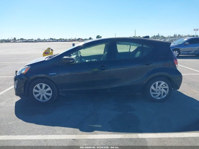 Toyota Prius c Two