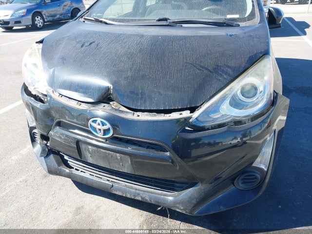Toyota Prius c Two