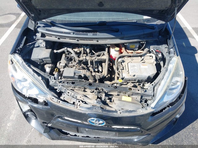 Toyota Prius c Two