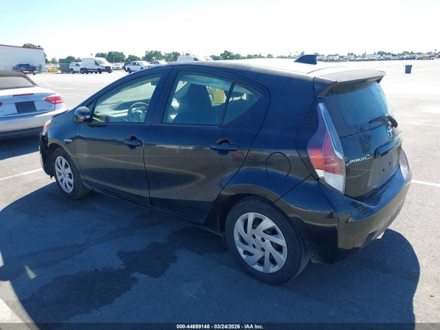 Toyota Prius c Two