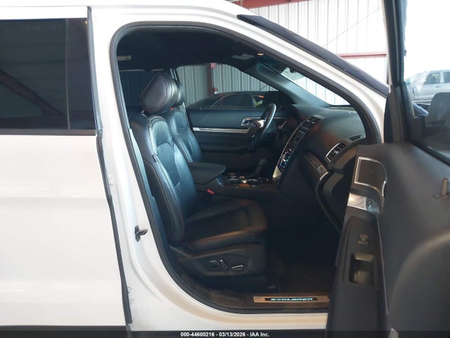 Ford Explorer Sport