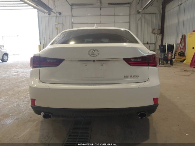 Lexus Is