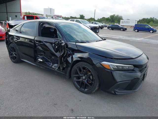 Salvage Honda Civic Image