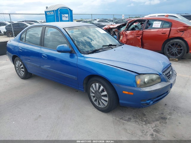 Salvage Hyundai ELANTRA Image