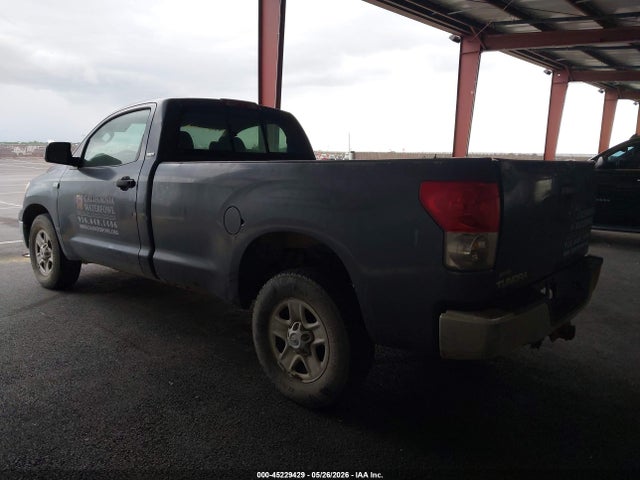 Toyota Tundra Base V8