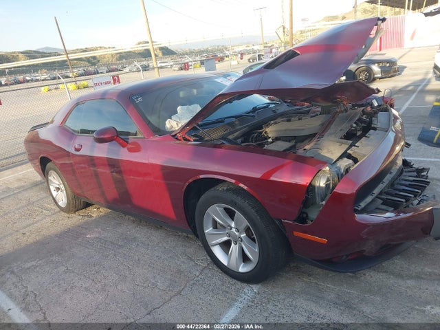 Dodge Challenger Sxt