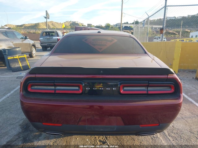 Dodge Challenger Sxt