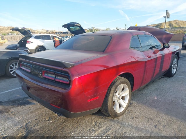 Dodge Challenger Sxt
