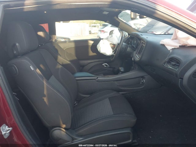 Dodge Challenger Sxt