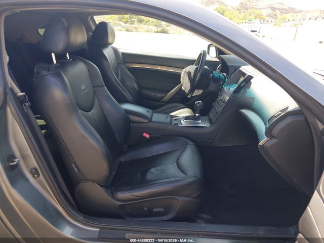 INFINITI G37 Journey