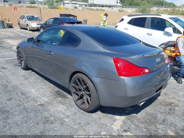 INFINITI G37 Journey