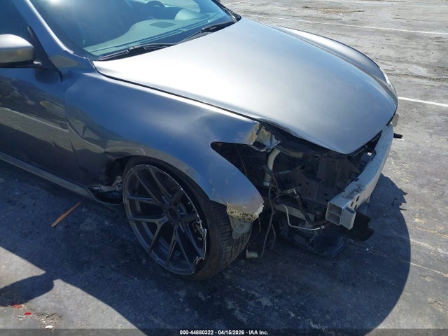 INFINITI G37 Journey
