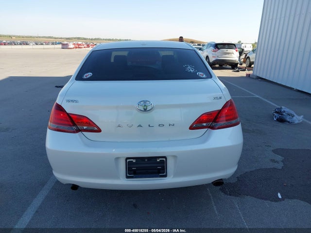Toyota Avalon Xls