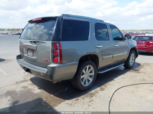 GMC Yukon Denali