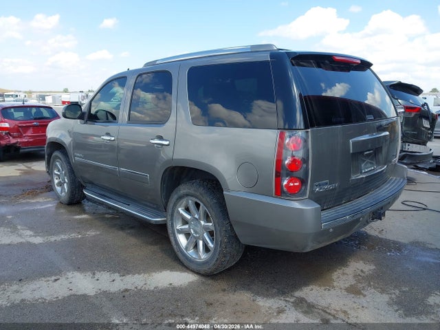 GMC Yukon Denali