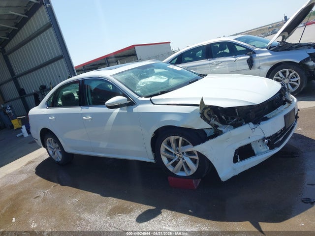 Volkswagen Passat 2.0t Se