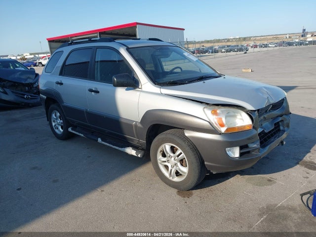 Salvage Kia Sportage Image