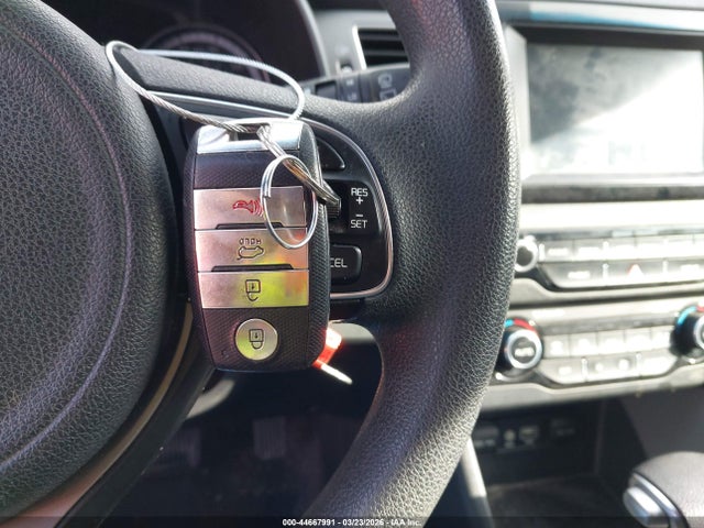 Kia Niro Lx