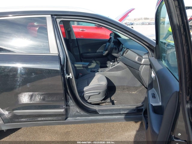 Kia Niro Lx