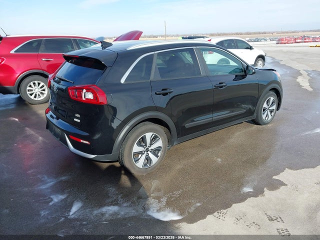 Kia Niro Lx