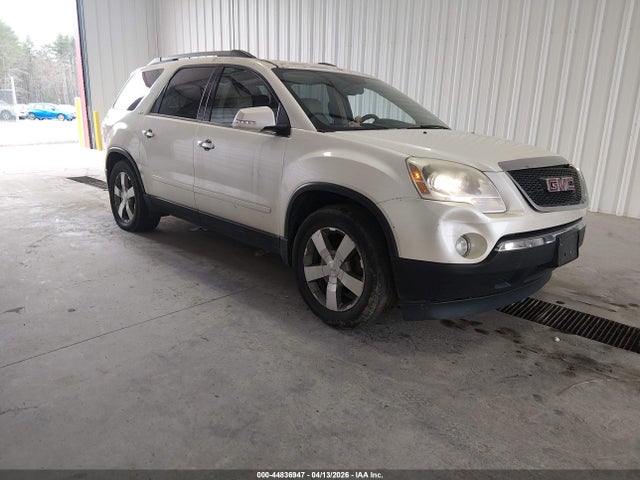 Salvage GMC Acadia Image