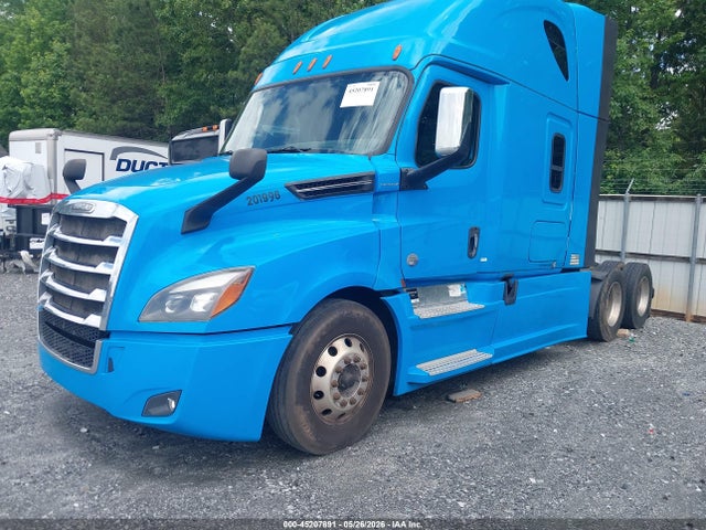 Freightliner New Cascadia 126