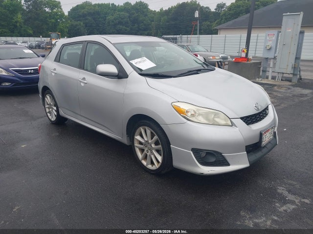 Salvage Toyota Matrix Image