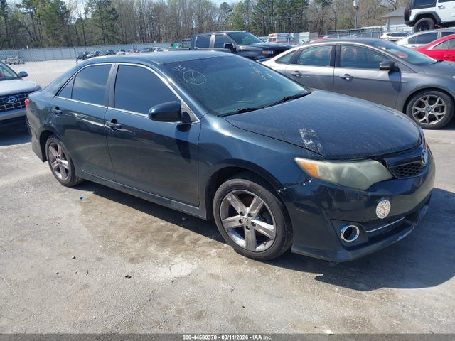 Salvage Toyota Camry Image
