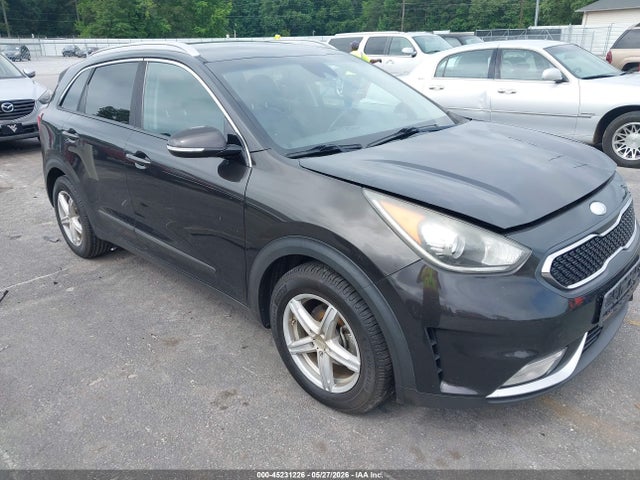 Salvage Kia Niro Image