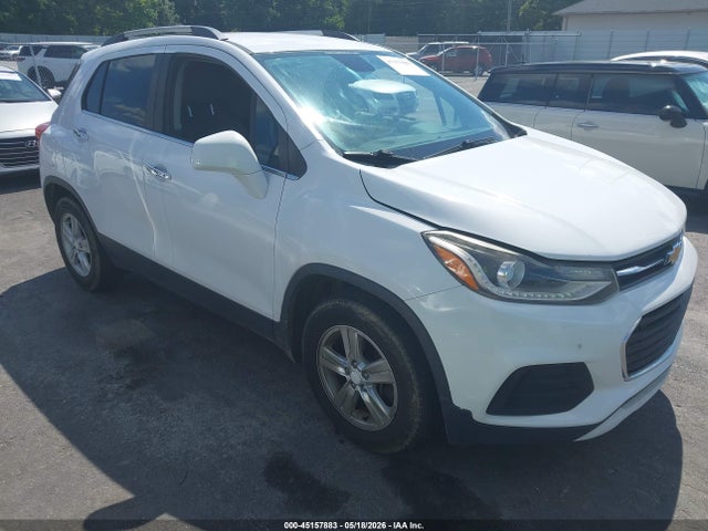 Salvage Chevrolet Trax Image