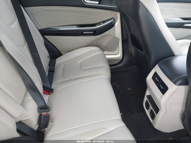 Ford Edge Titanium