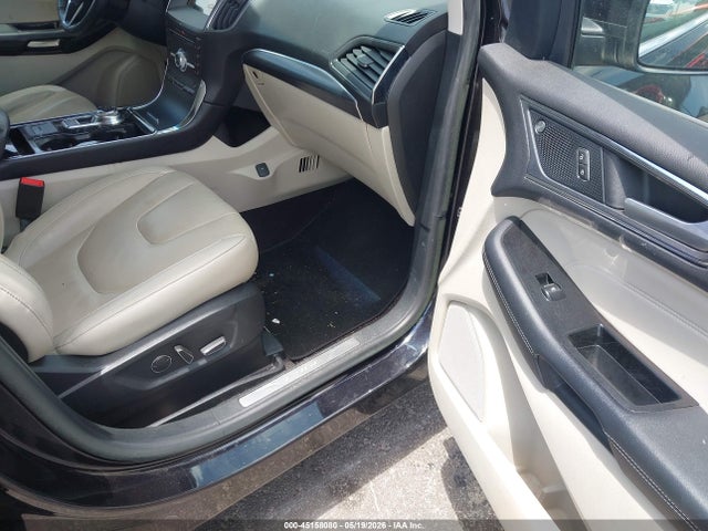Ford Edge Titanium