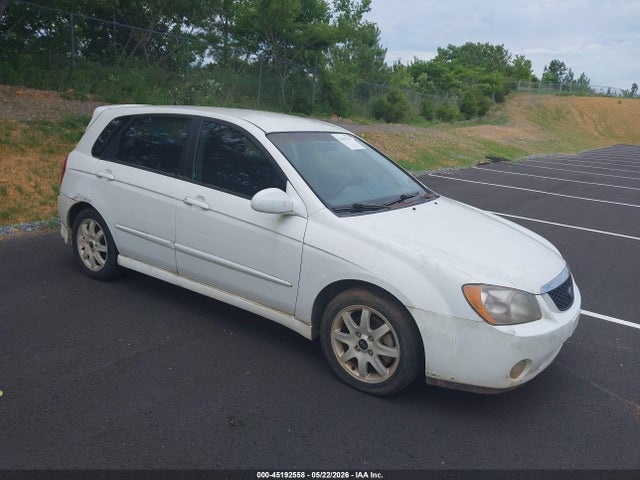 Salvage Kia Spectra Image