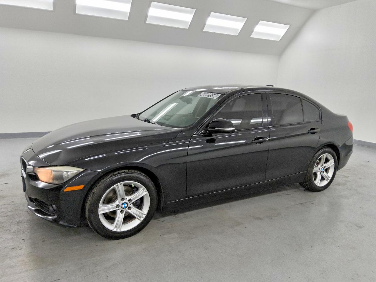 Salvage BMW 3 Series Image