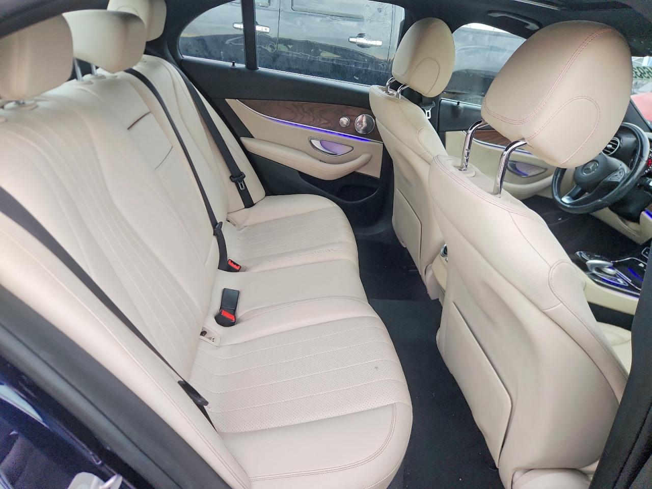 Mercedes-Benz E-Class 300