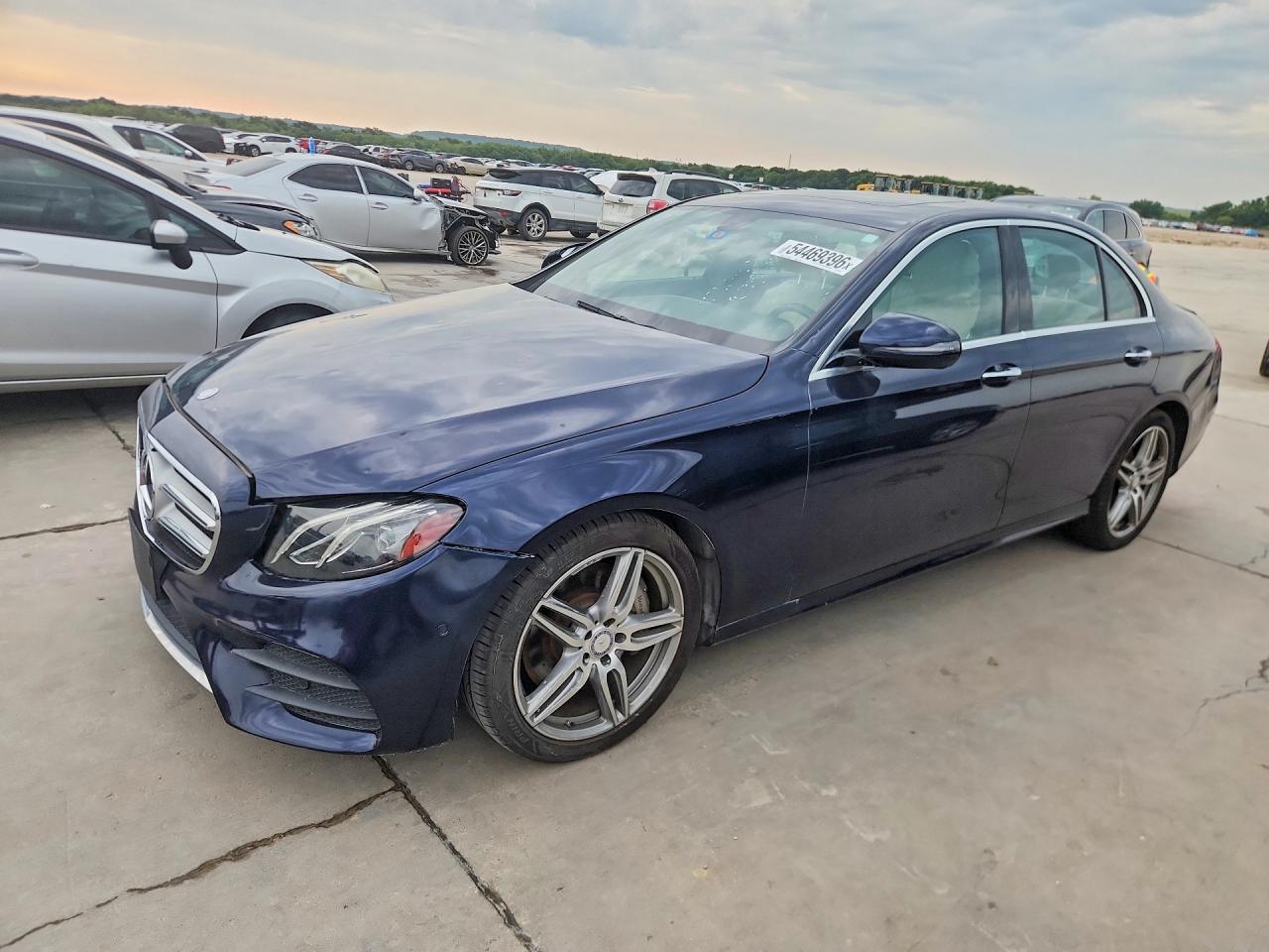 Salvage Mercedes-Benz E-Class Image