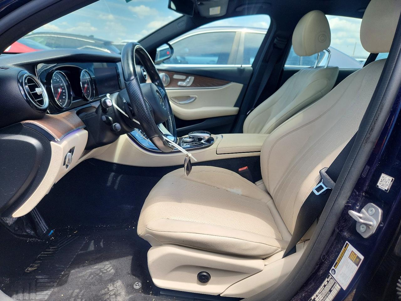 Mercedes-Benz E-Class 300