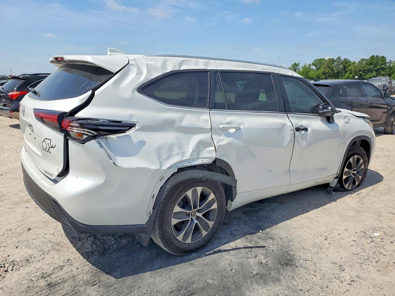 Toyota Highlander Le