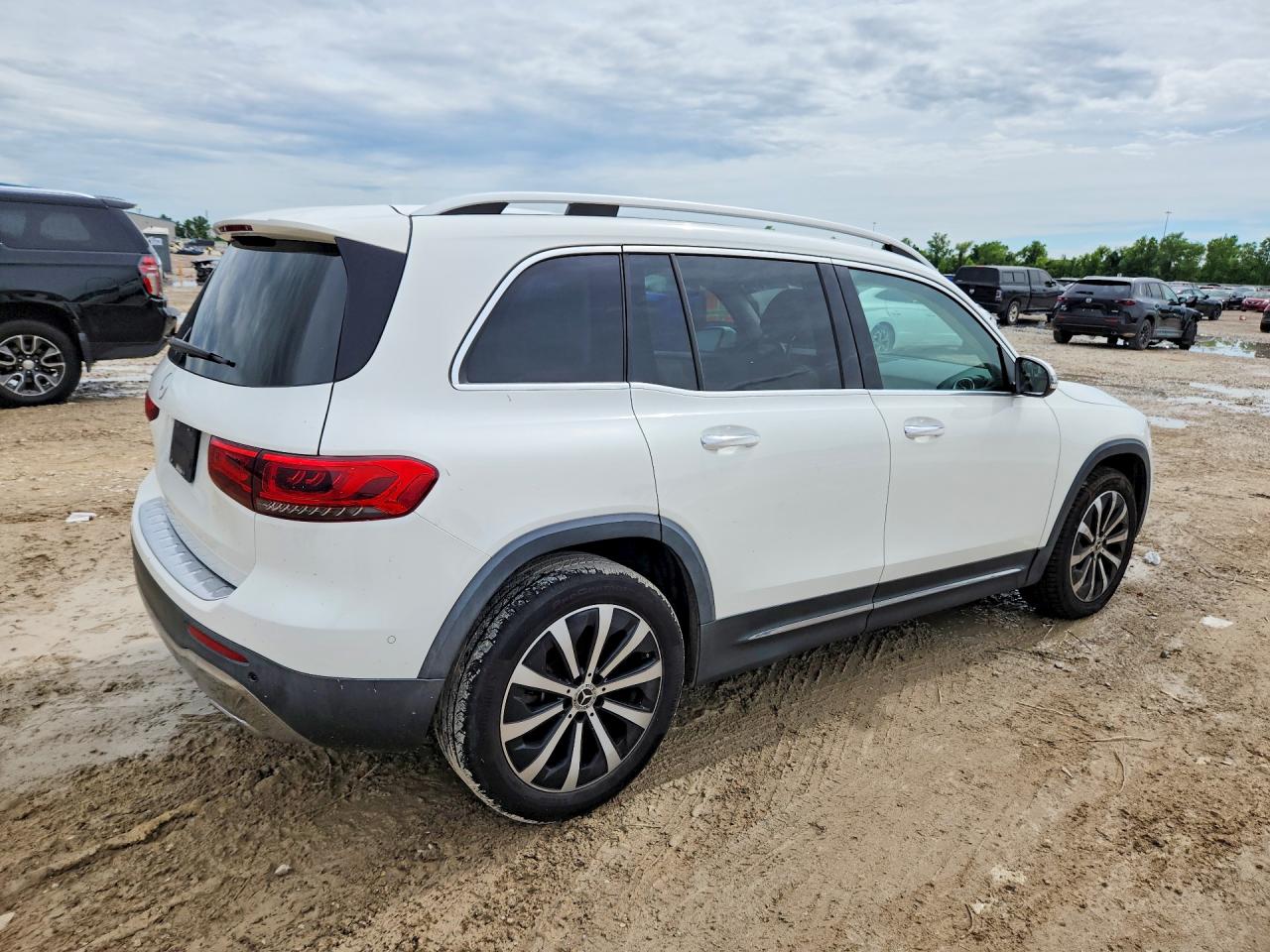 Mercedes-Benz GLB 250