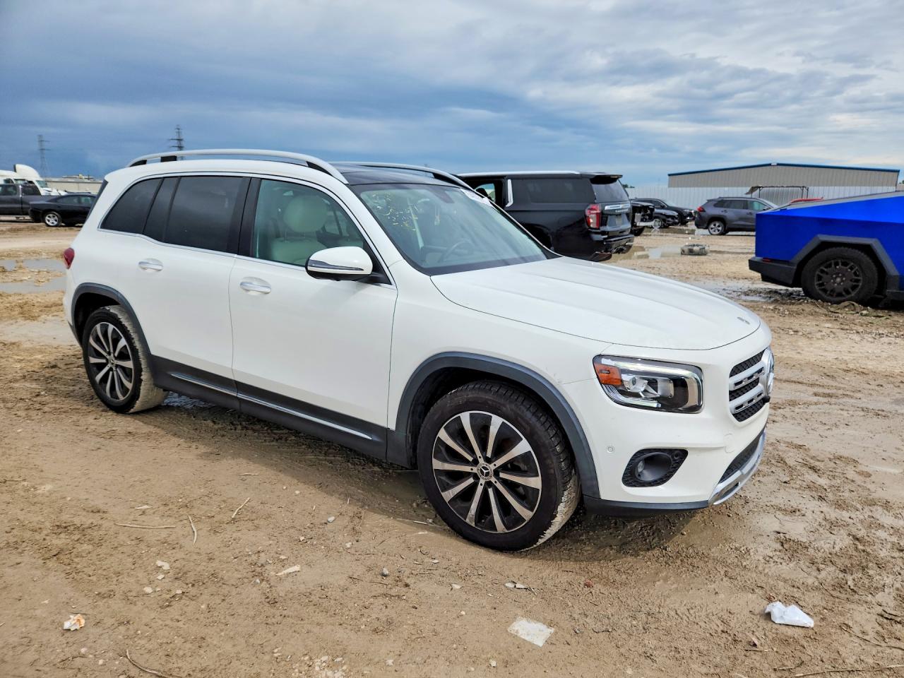 Mercedes-Benz GLB 250