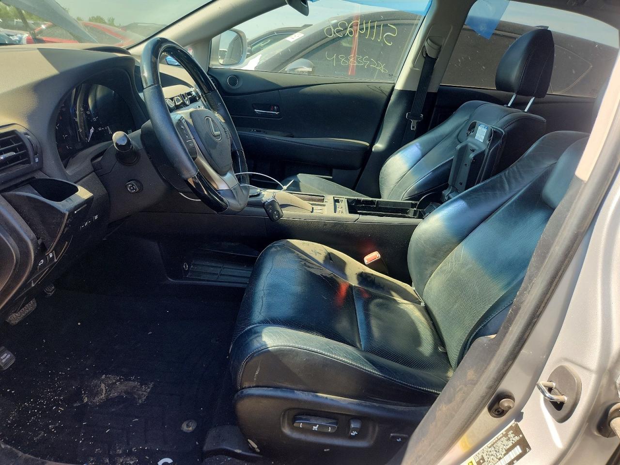 Lexus RX Base