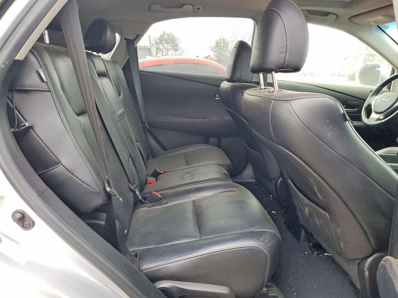 Lexus RX Base