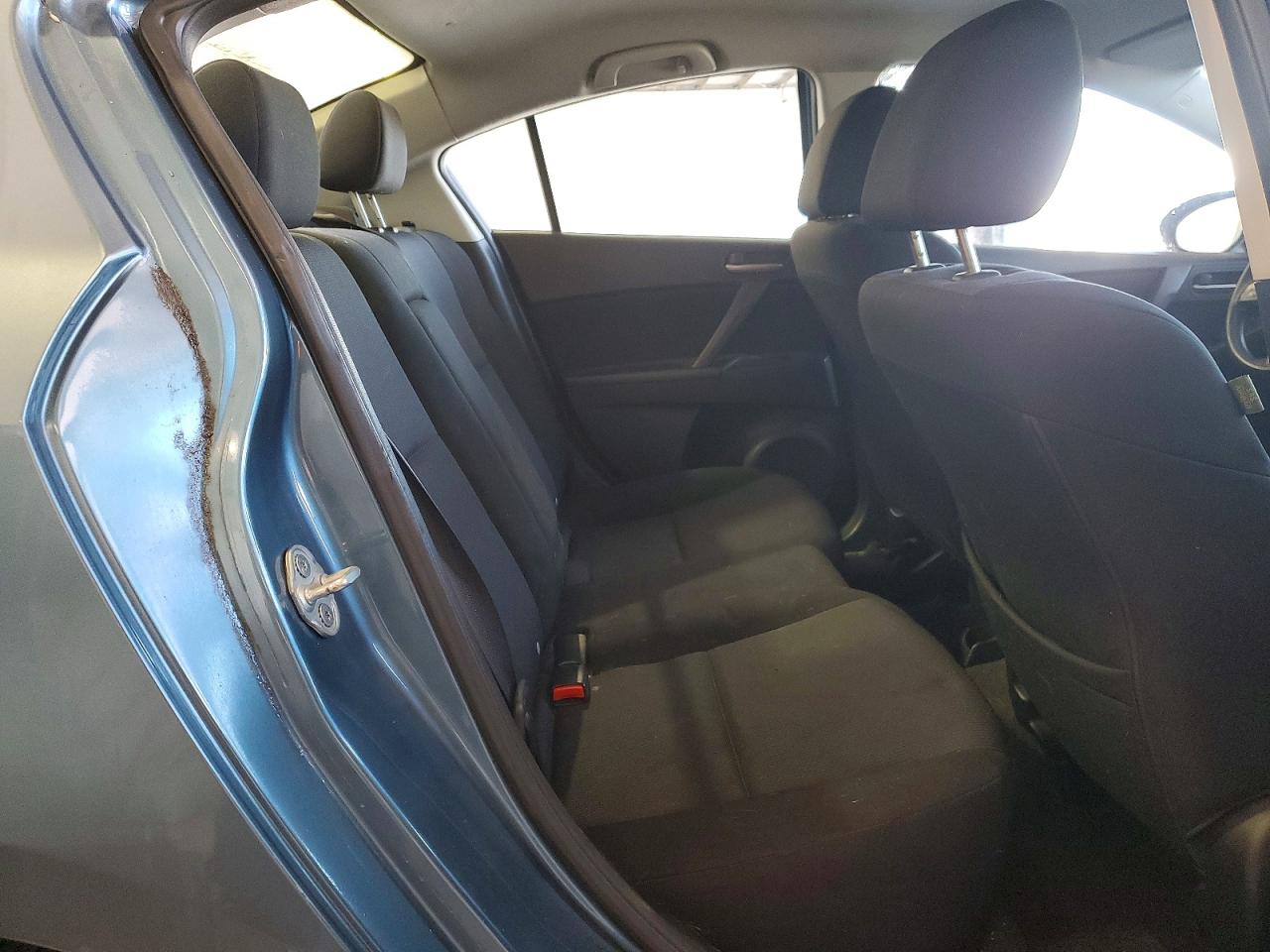Mazda 3 I